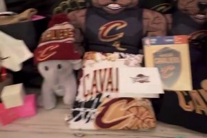 有心了❤️骑士为施罗德提供酒店&布置惊喜！还有世界杯夺冠照！